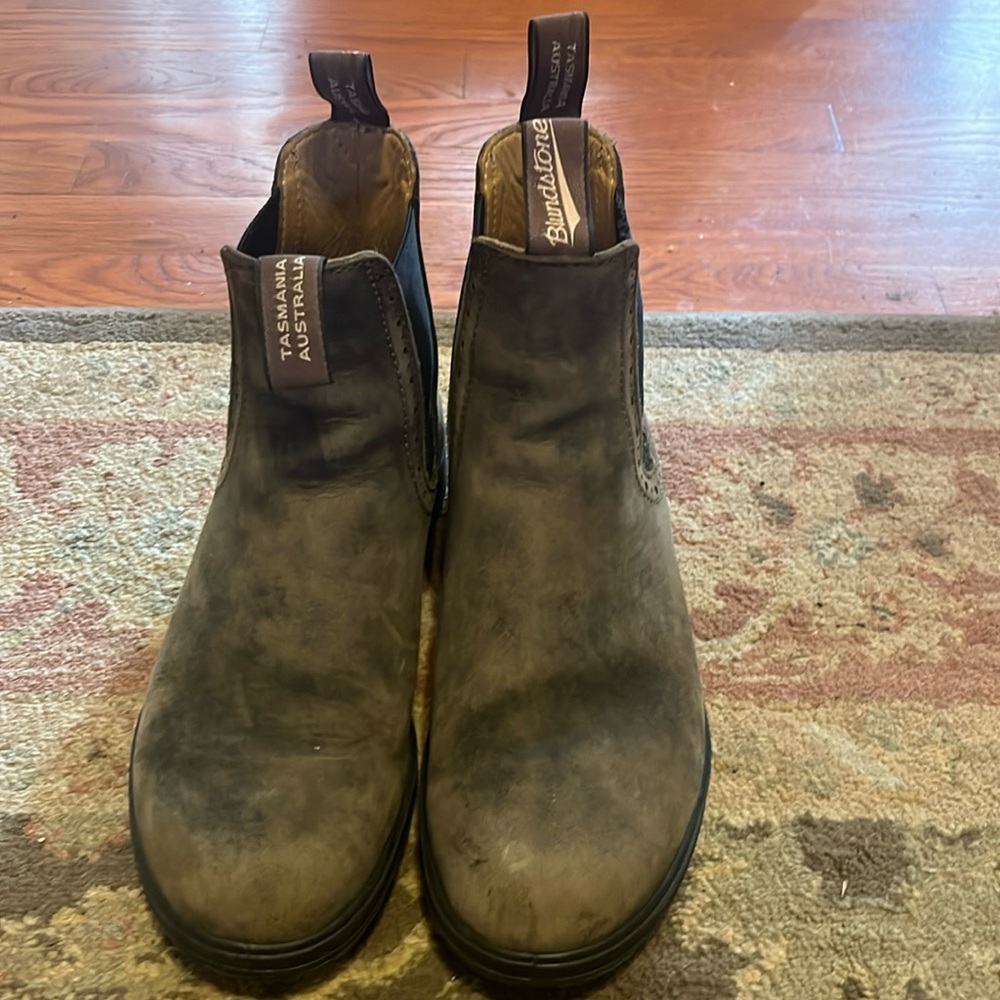 Blundstones